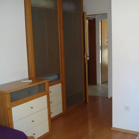 Luna Apartman *
