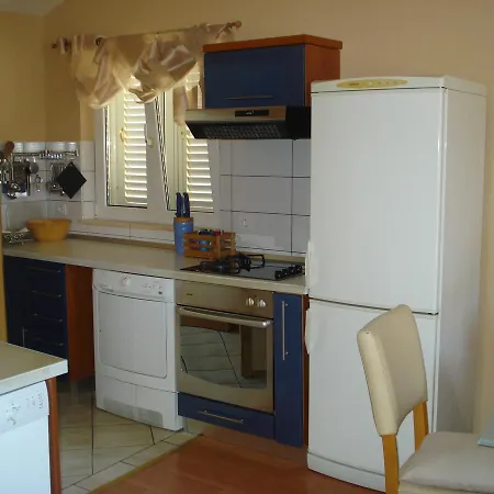 Luna Apartment